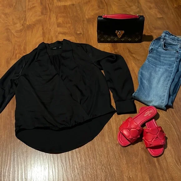 Apt 9 Black Blouse XS long sleeve - Picture 1 of 9